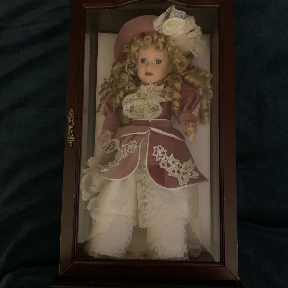 The Brass Key Camellia Gardens 1999 Victorian collectible porcelain doll